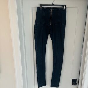 High-Waisted Black Skinny Jeans